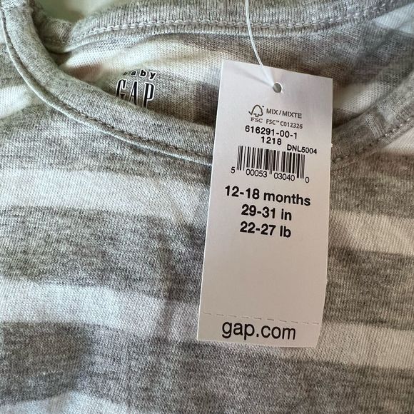 NWT Gap Baby 12 - 18 months Heather Gray White Stripe One piece Bear Embroidery - Picture 4 of 11